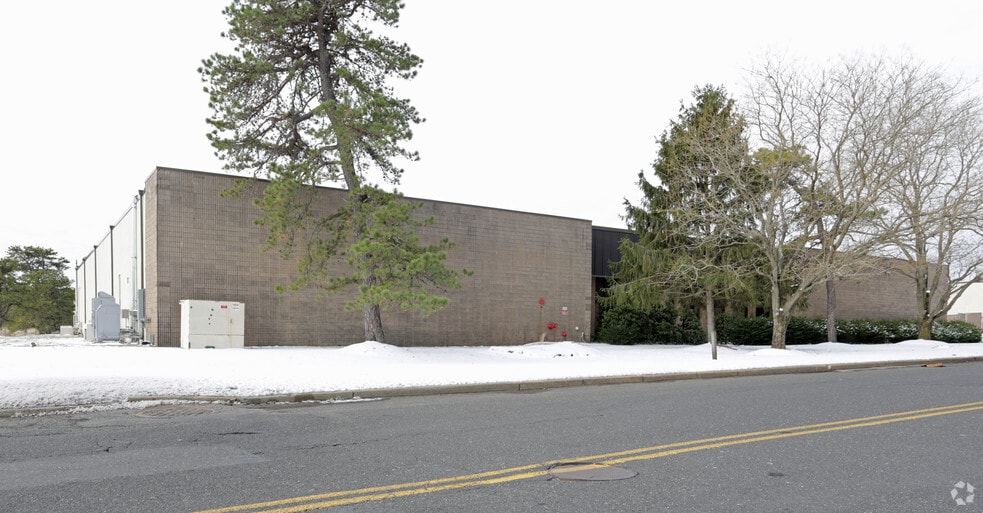 1710 Oak St, Lakewood, NJ for lease - Building Photo - Image 3 of 3