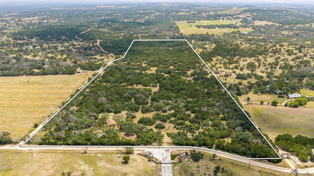 1984 Grape Creek rd, Fredericksburg, TX à vendre Photo principale- Image 1 de 37