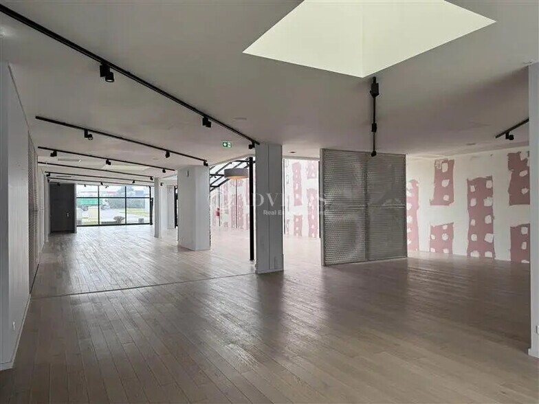 Retail in Lampertheim for lease - Interior Photo - Image 3 of 11