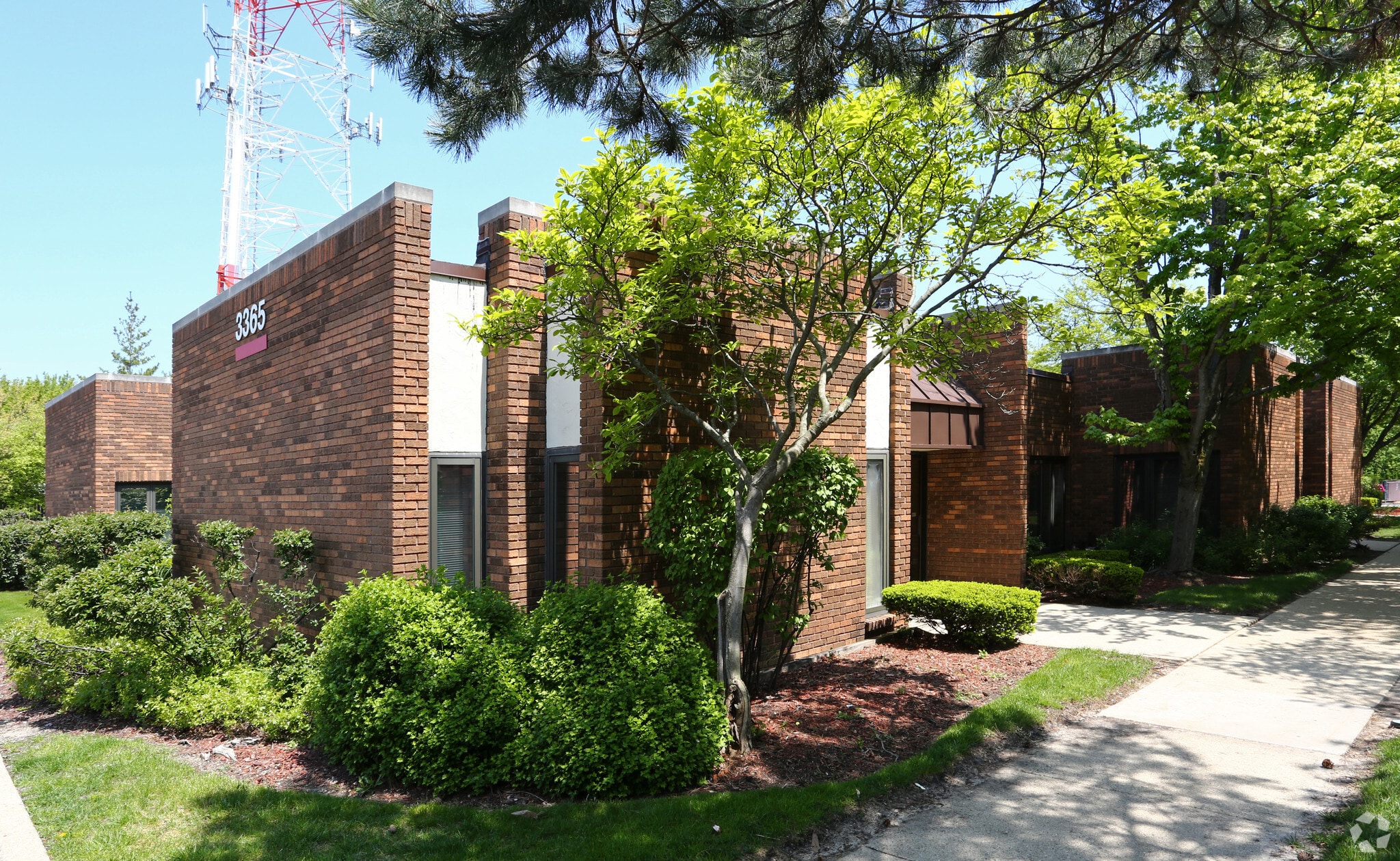3365 N Arlington Heights Rd, Arlington Heights, IL à vendre Photo principale- Image 1 de 11
