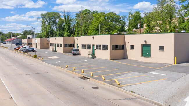Plus de détails pour 918-948 W Patapsco Ave, Baltimore, MD - Local d'activités à louer