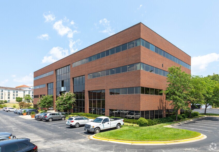 901 Elkridge Landing Rd, Linthicum, MD à louer - Photo du bâtiment - Image 1 de 7