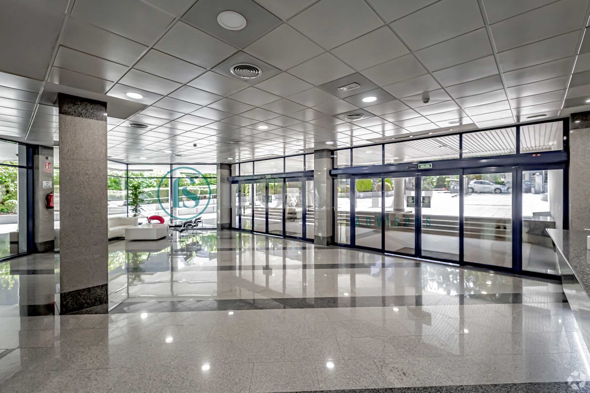 Calle de Emilio Vargas, 1, Madrid, Madrid for lease Interior Photo- Image 1 of 36