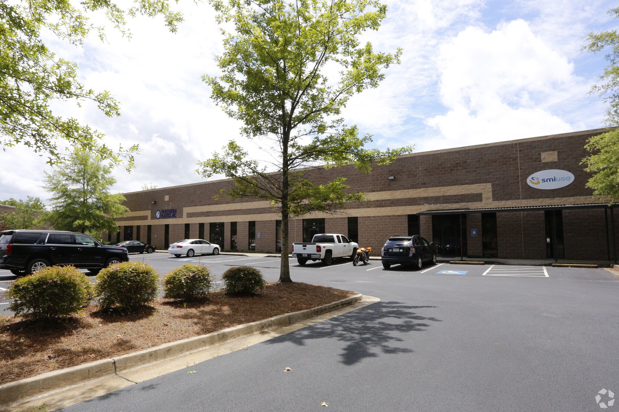5500 S Cobb Dr, Smyrna, GA à louer Photo du bâtiment- Image 1 de 4