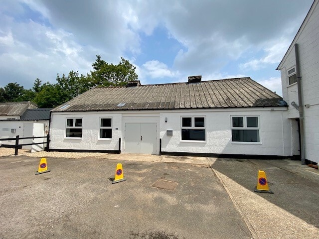 Reading Rd, Reading à louer Photo du bâtiment- Image 1 de 5