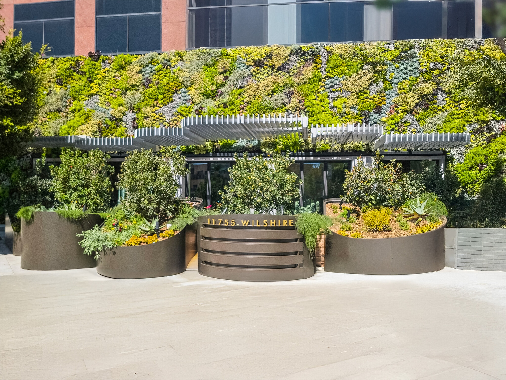 11755 Wilshire Blvd, Los Angeles, CA for lease Primary Photo- Image 1 of 34