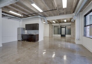 448 S Hill St, Los Angeles, CA for lease Interior Photo- Image 2 of 10
