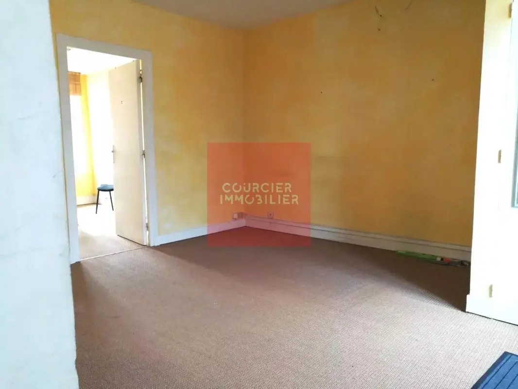 1 Avenue De La République, Houdan for lease Interior Photo- Image 1 of 2