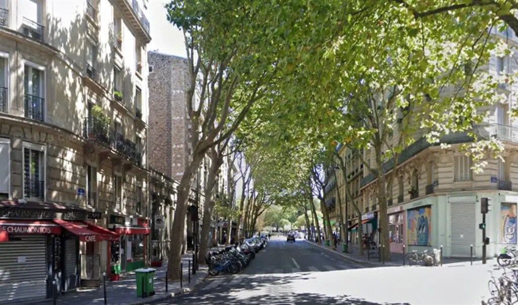 Retail in Paris for sale Building Photo- Image 1 of 3