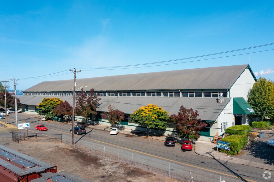 535 Dock St, Tacoma, WA à louer - Photo du bâtiment - Image 2 de 3