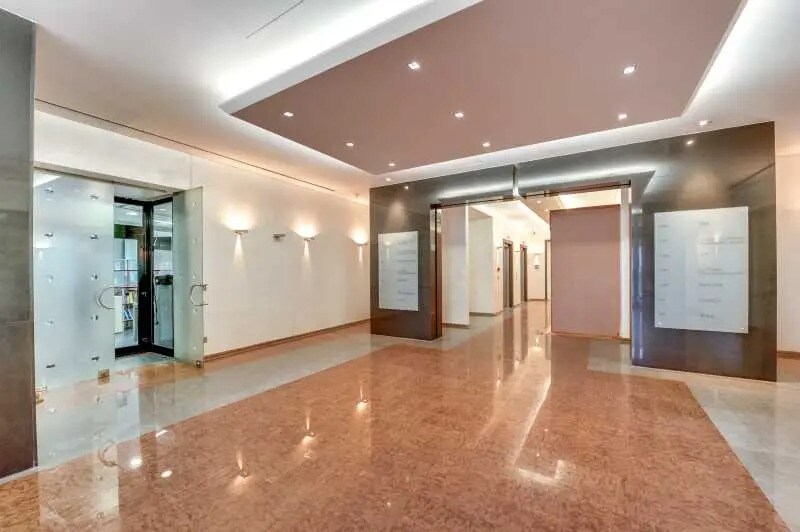 10-18 Place De Catalogne, Paris for lease - Building Photo - Image 3 of 8