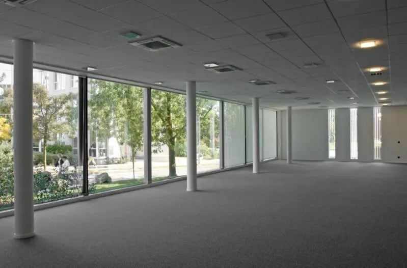 Office in Vélizy-Villacoublay for lease - Interior Photo - Image 3 of 6
