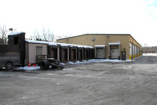 Plus de détails pour 1504 Rockdale Ln, Stroudsburg, PA - Industriel à vendre