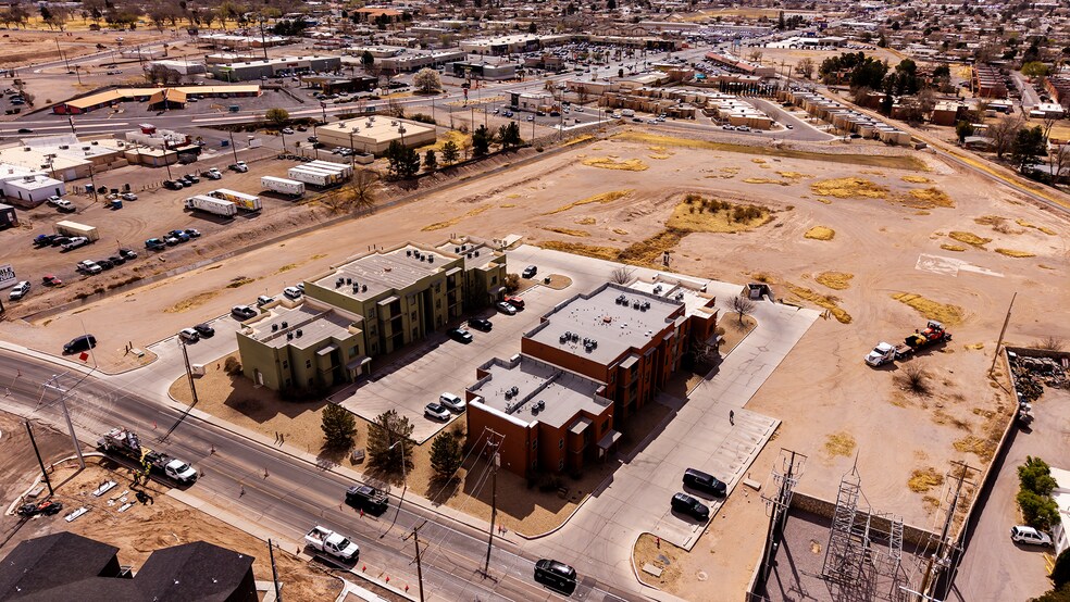 201 Three Crosses, Las Cruces, NM for sale - Building Photo - Image 2 of 3