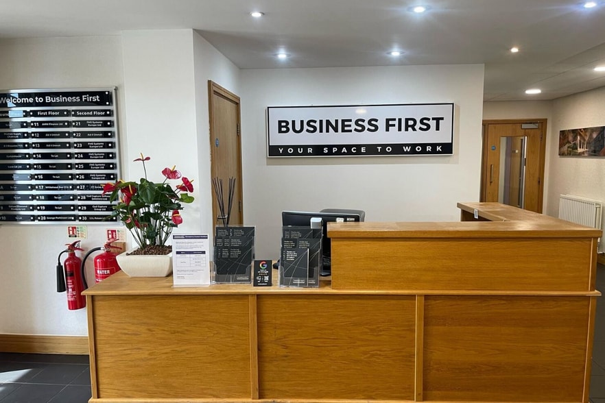 Accrington Rd, Blackburn for lease - Lobby - Image 2 of 12