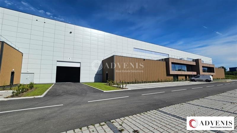 Industrial in Hordain for lease - Building Photo - Image 1 of 8