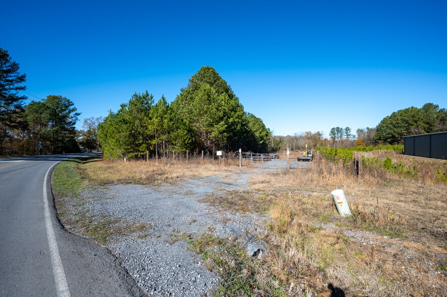 61 Brown Bridge Rd, Chatsworth, GA for sale - Building Photo - Image 3 of 14