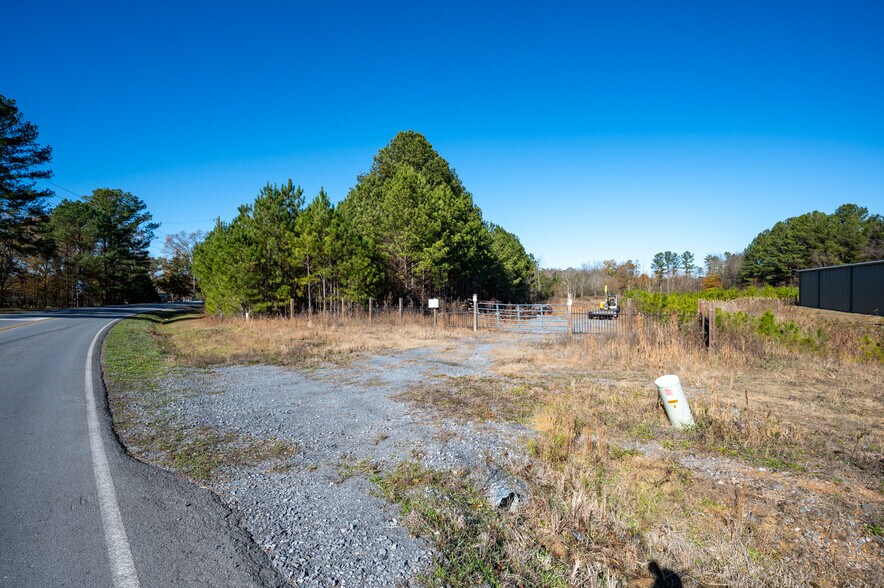 61 Brown Bridge Rd, Chatsworth, GA à vendre - Photo du bâtiment - Image 3 de 14