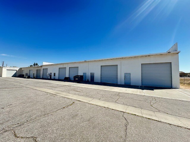 13580 Nomwaket Rd, Apple Valley, CA for lease Primary Photo- Image 1 of 7