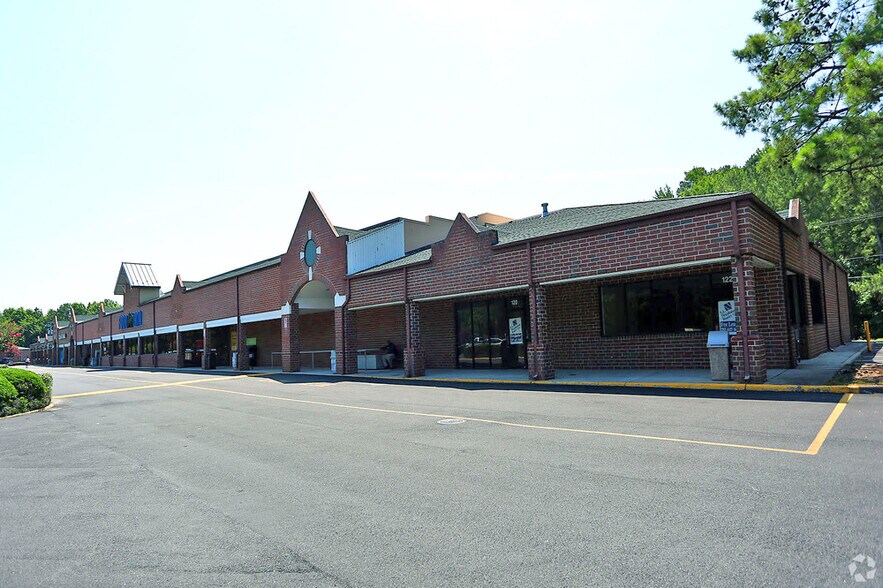 2605-2617 Moses Grandy Trl, Chesapeake, VA à louer - Photo du bâtiment - Image 3 de 3