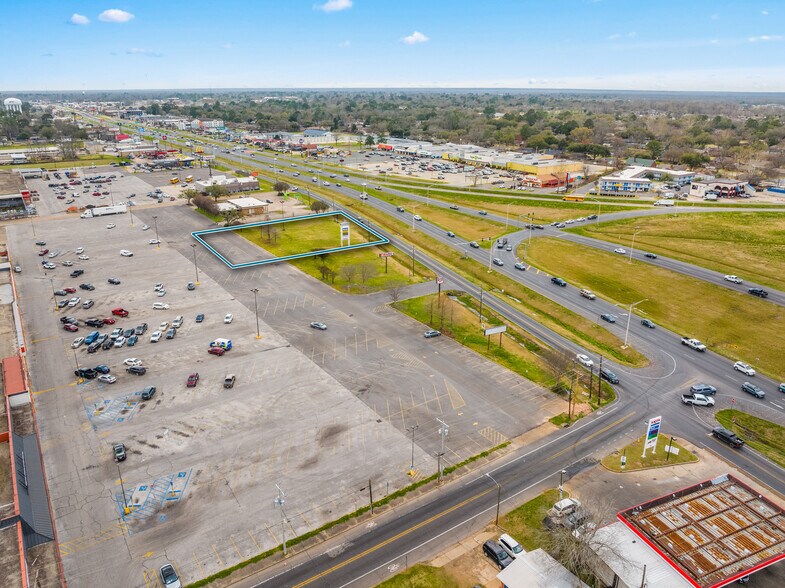 333 Macarthur Drive, Alexandria, LA à vendre - Photo du bâtiment - Image 2 de 32