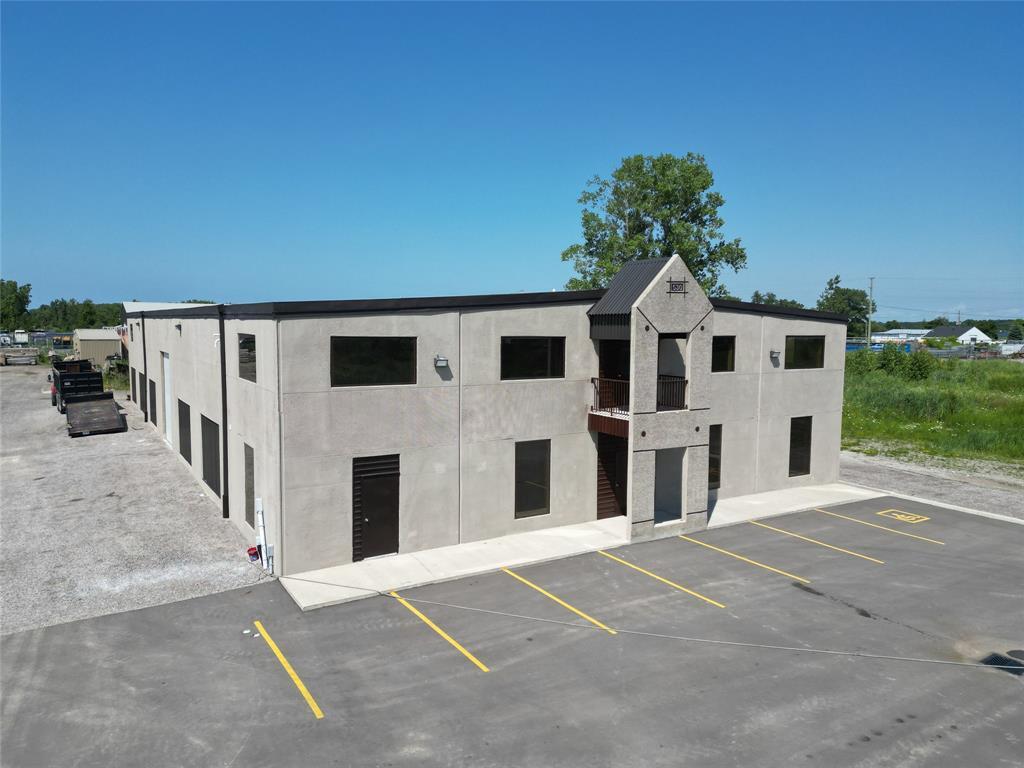 540 Gladwish Dr, Sarnia, ON for lease Building Photo- Image 1 of 7