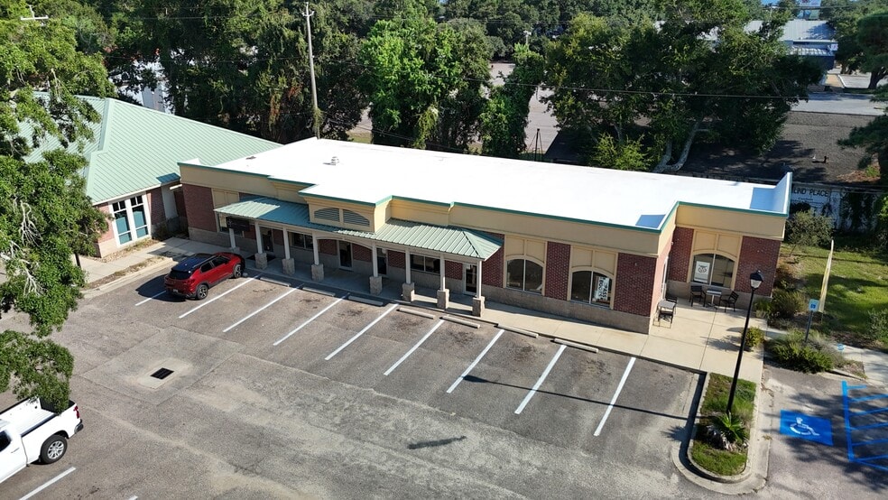 360 Courthouse Rd, Gulfport, MS for sale - Building Photo - Image 1 of 9