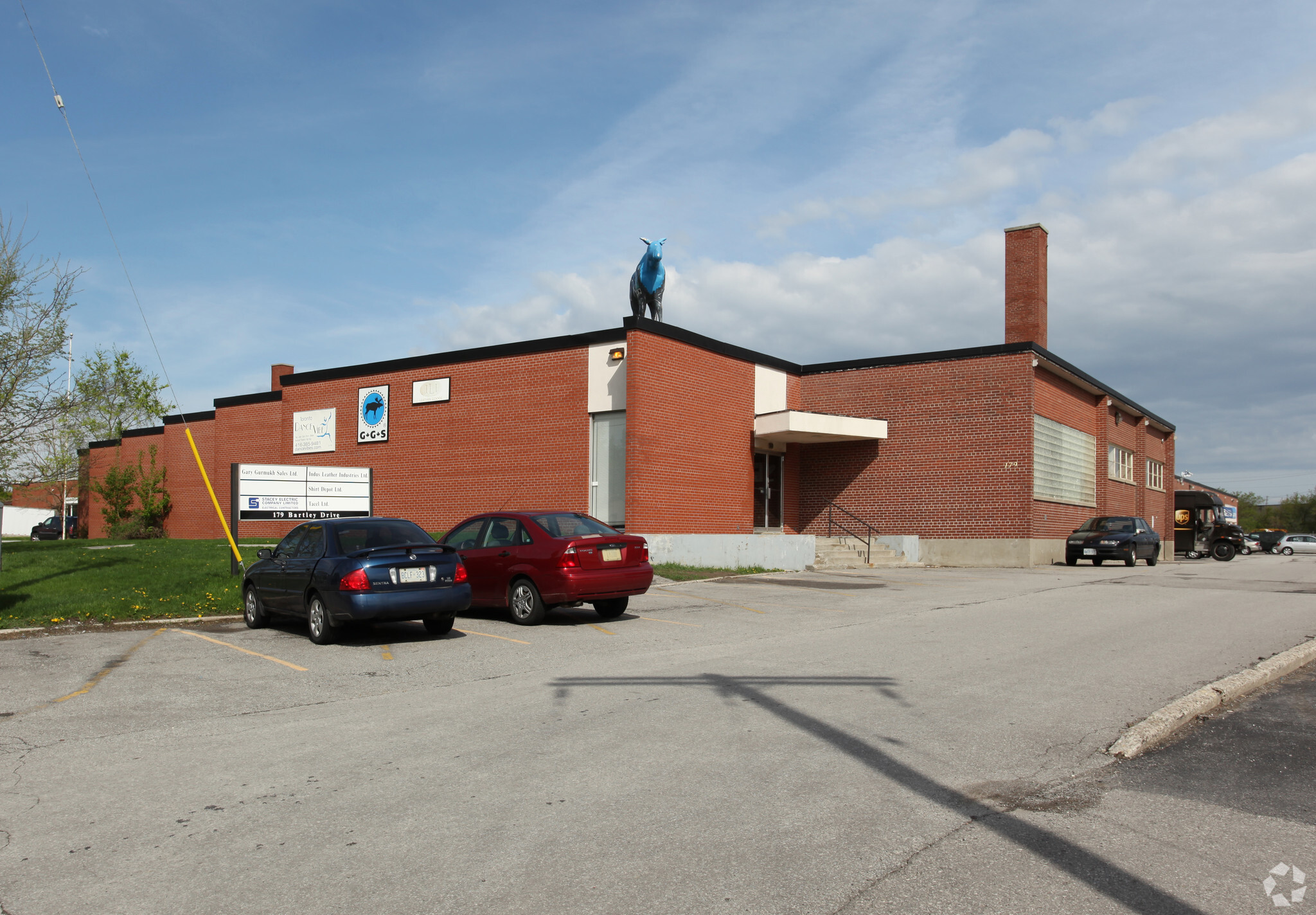 179 Bartley Dr, Toronto, ON for lease Primary Photo- Image 1 of 3