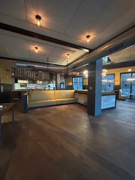 835 Coleman Blvd, Mount Pleasant, SC for lease - Building Photo - Image 3 of 18