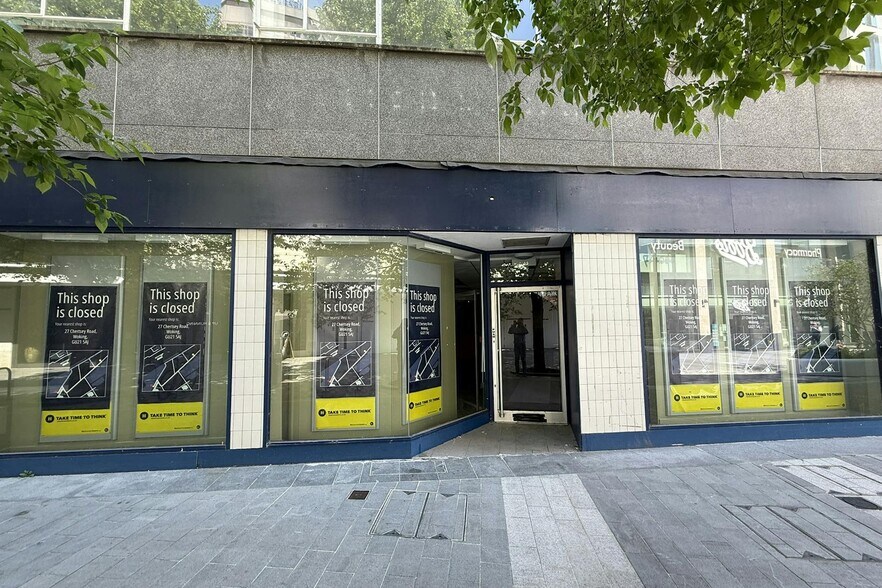 8-12 Commercial Way, Woking à louer - Photo du bâtiment - Image 2 de 2