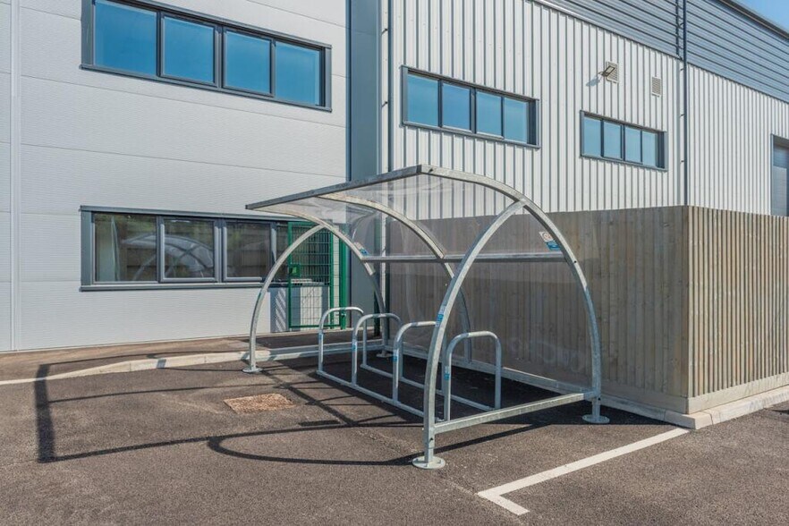 Magna Rd, Bournemouth à vendre - Photo du bâtiment - Image 3 de 13