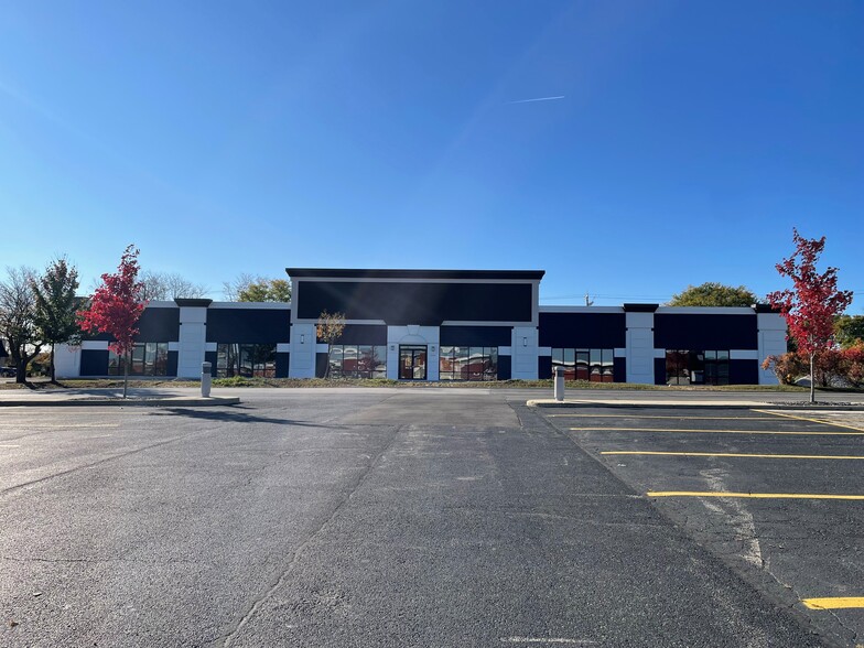 1550 W 75th St, Downers Grove, IL for lease - Building Photo - Image 1 of 9