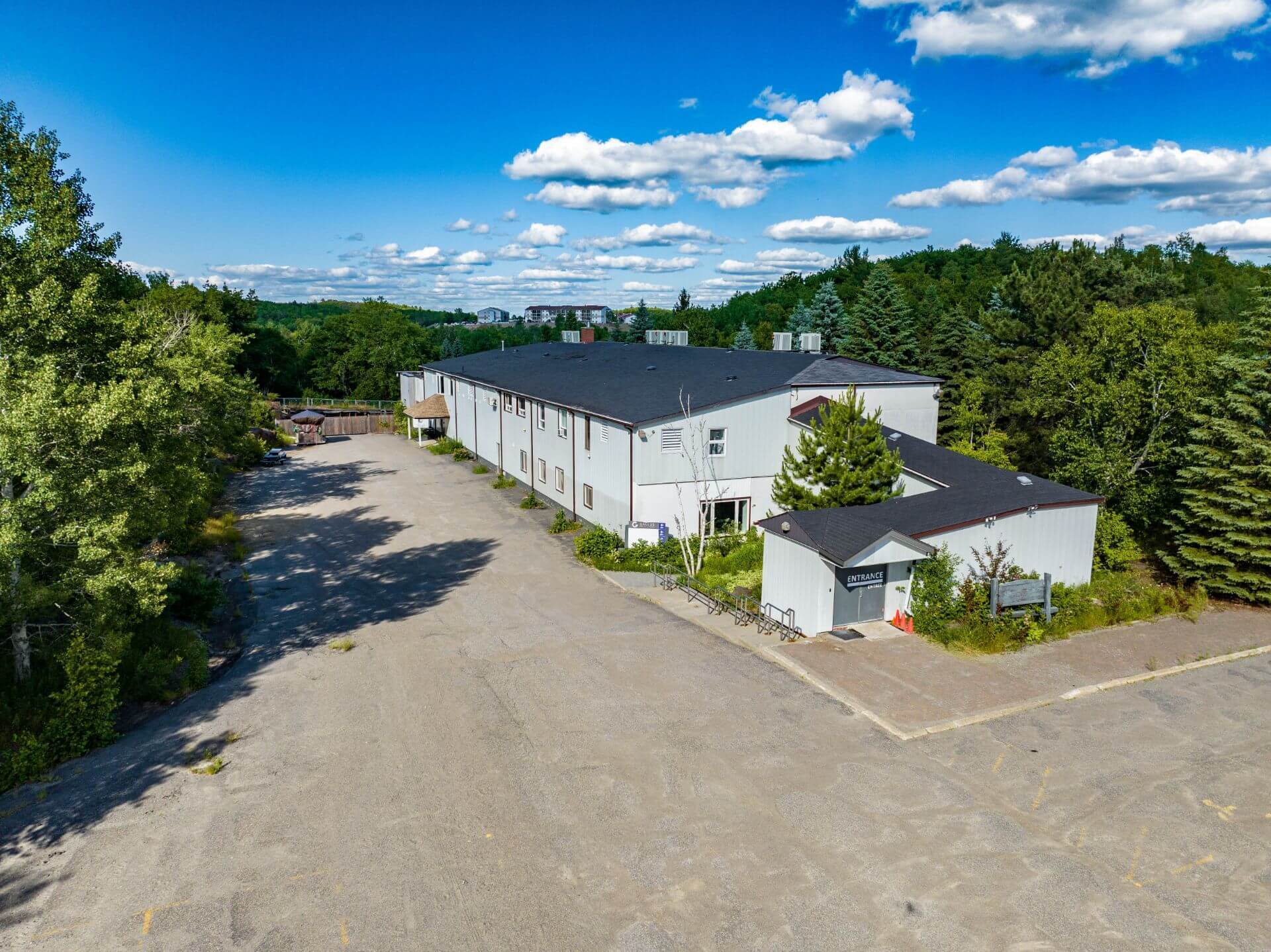 1050 Lonsdale Av, Greater Sudbury, ON à vendre Photo du bâtiment- Image 1 de 1