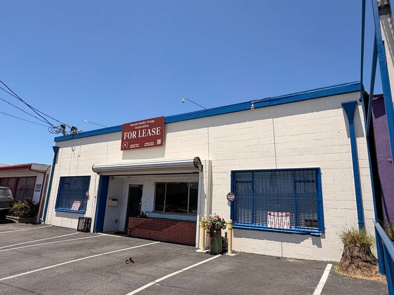 11311 Vanowen St, North Hollywood, CA for lease - Building Photo - Image 2 of 6