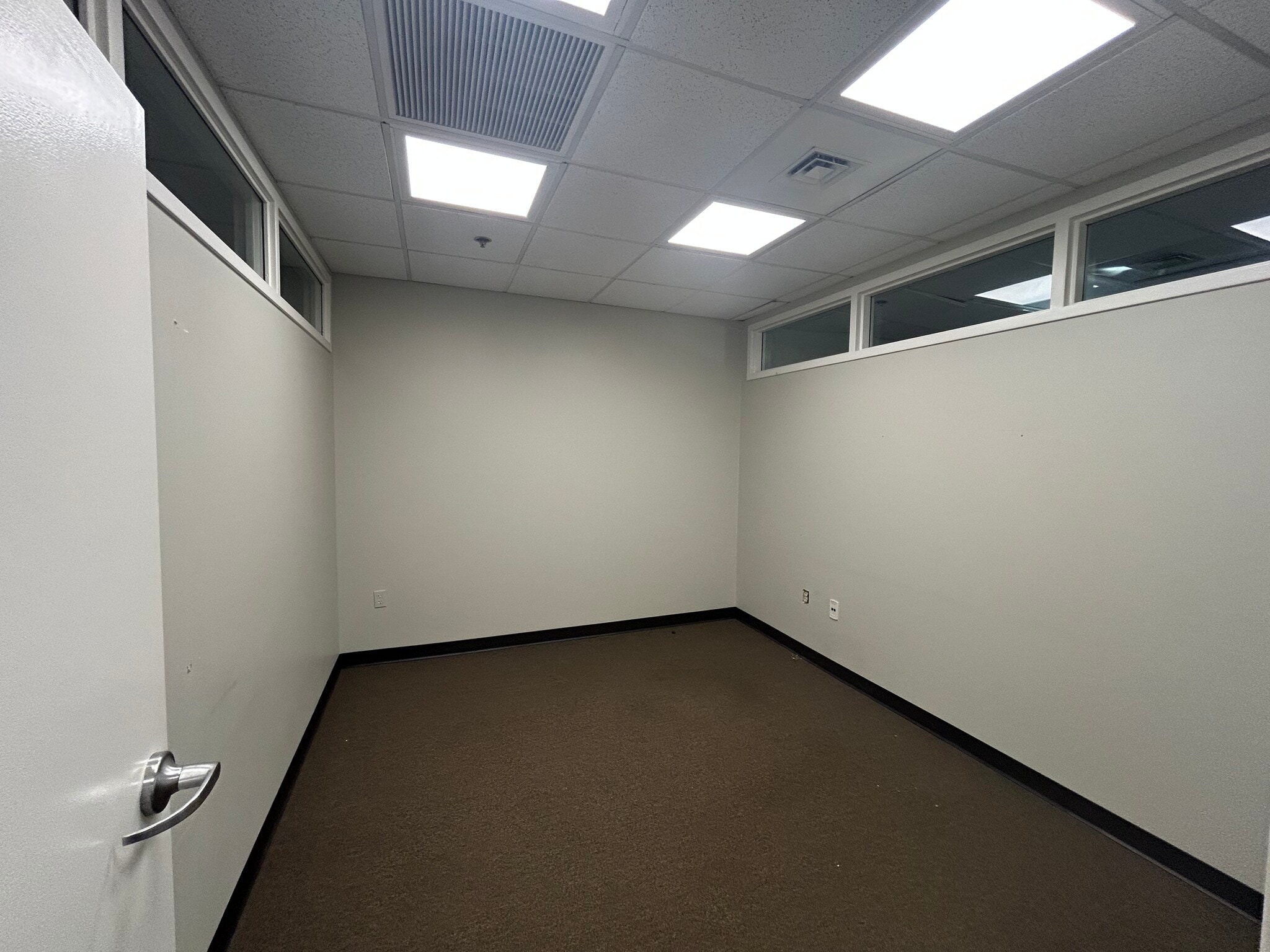 8945 Guilford Rd, Columbia, MD for lease Interior Photo- Image 1 of 9