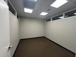 8945 Guilford Rd, Columbia, MD for lease Interior Photo- Image 1 of 9