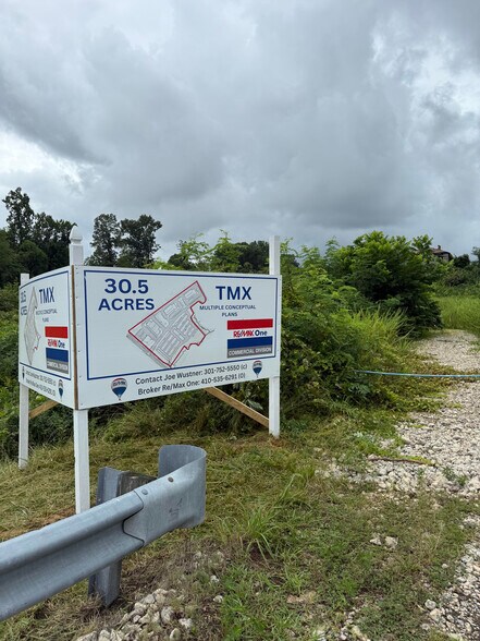 Commers Park & Three Notch Rd, Mechanicsville, MD à vendre - Photo du bâtiment - Image 2 de 4