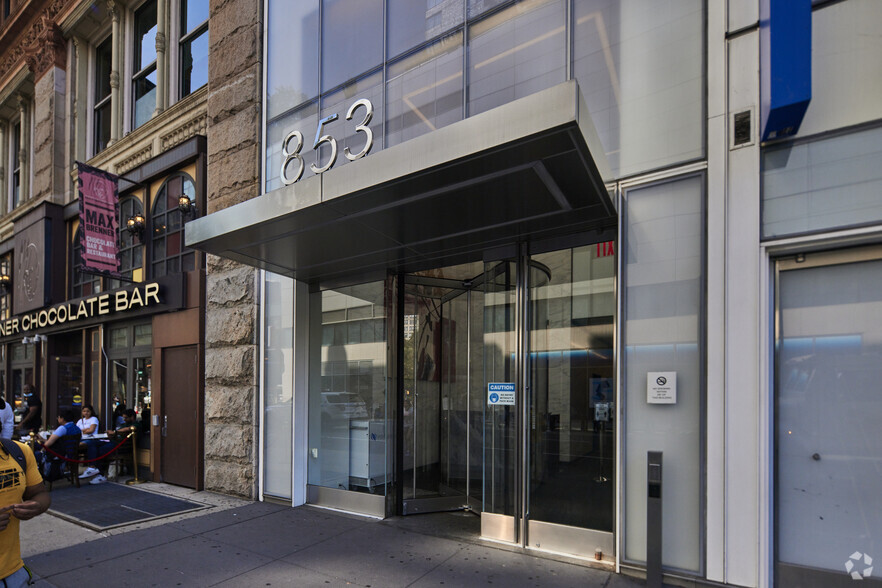 853 Broadway, New York, NY for lease - Building Photo - Image 2 of 4