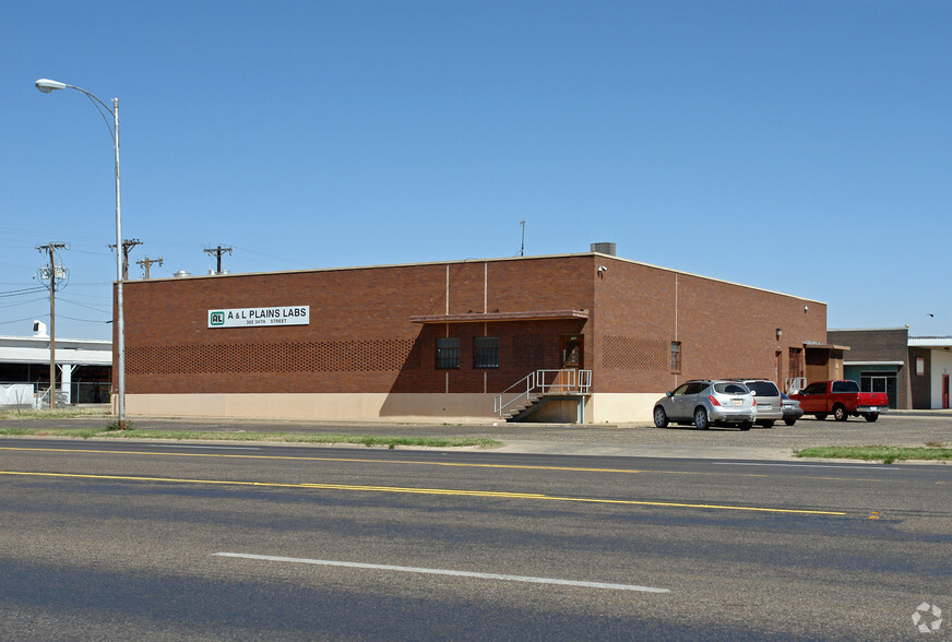 302 34th St, Lubbock, TX à louer - Photo principale - Image 1 de 7