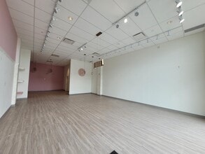 1325 Riverbend Rd, London, ON à louer Photo du bâtiment- Image 2 de 2