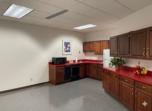 11492 Bluegrass Pky, Louisville, KY for lease Interior Photo- Image 2 of 7