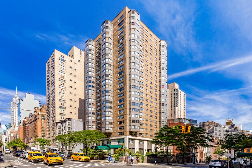 137 E 36th St, New York, NY à louer - Photo du bâtiment - Image 1 de 20