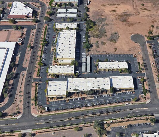 3001 S 35th St, Phoenix, AZ à louer - Photo du bâtiment - Image 2 de 4