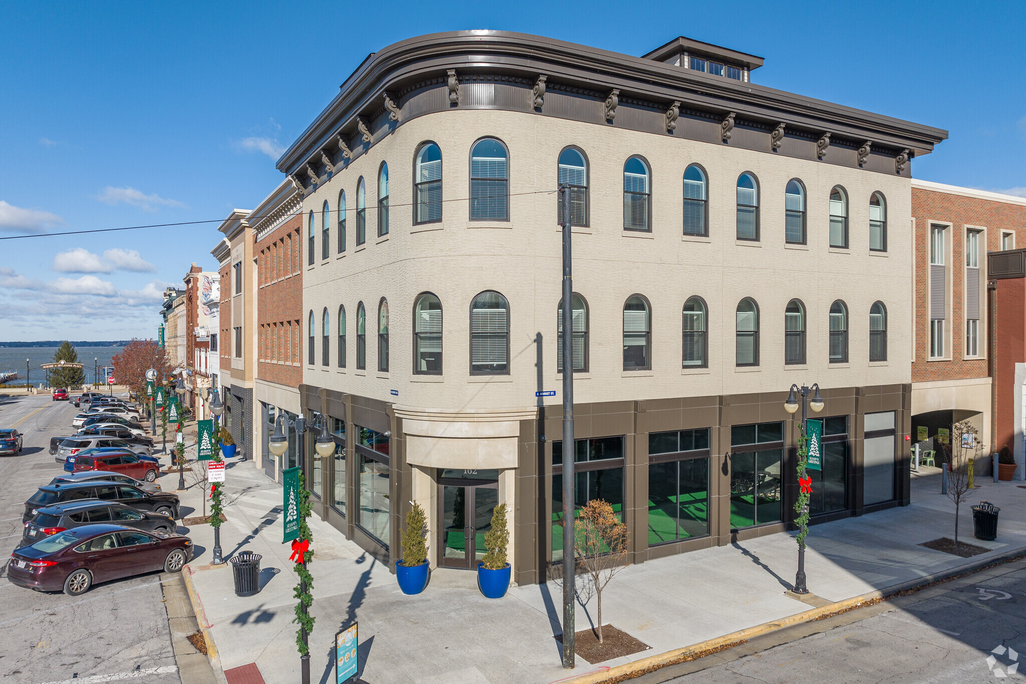 156 Columbus Ave, Sandusky, OH for lease Building Photo- Image 1 of 39