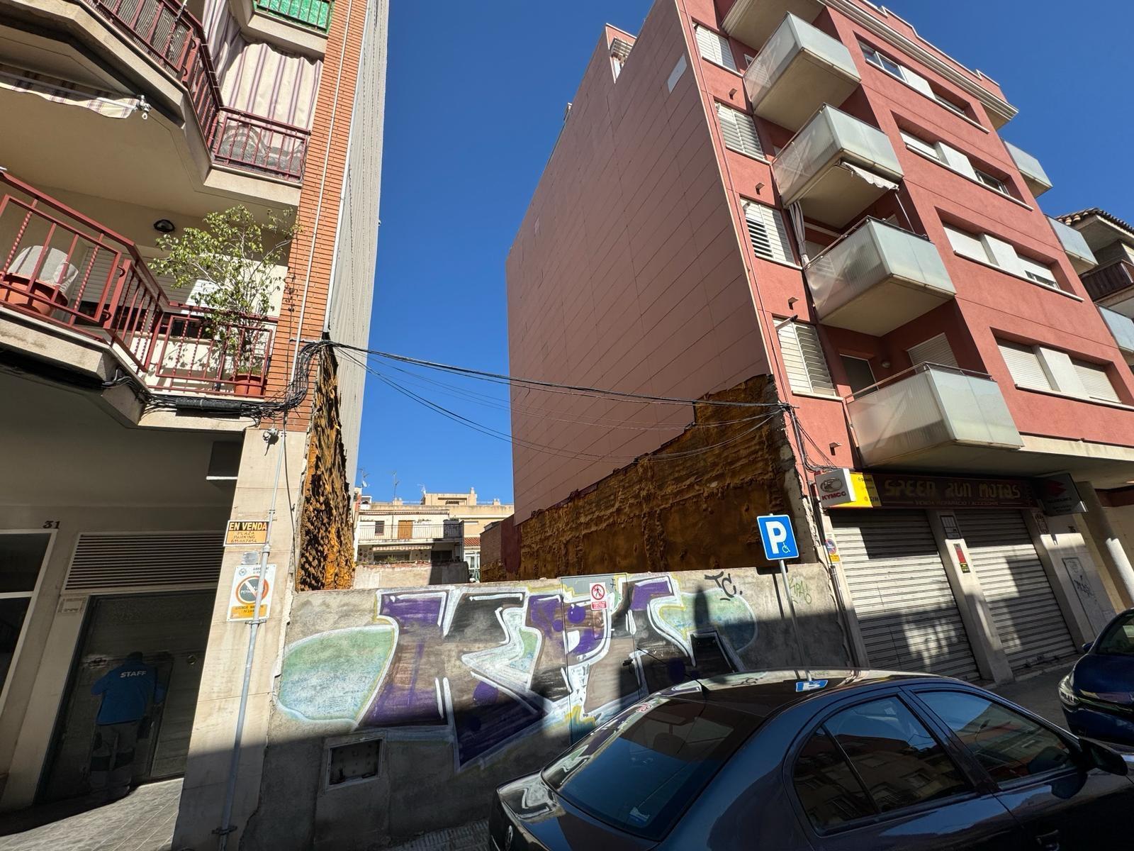 Terrain dans El Vendrell, Tarragona à vendre Photo du bâtiment- Image 1 de 10