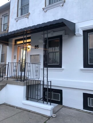 Plus de détails pour 85 Wilson St, Hamilton, ON - Multi-résidentiel à vendre
