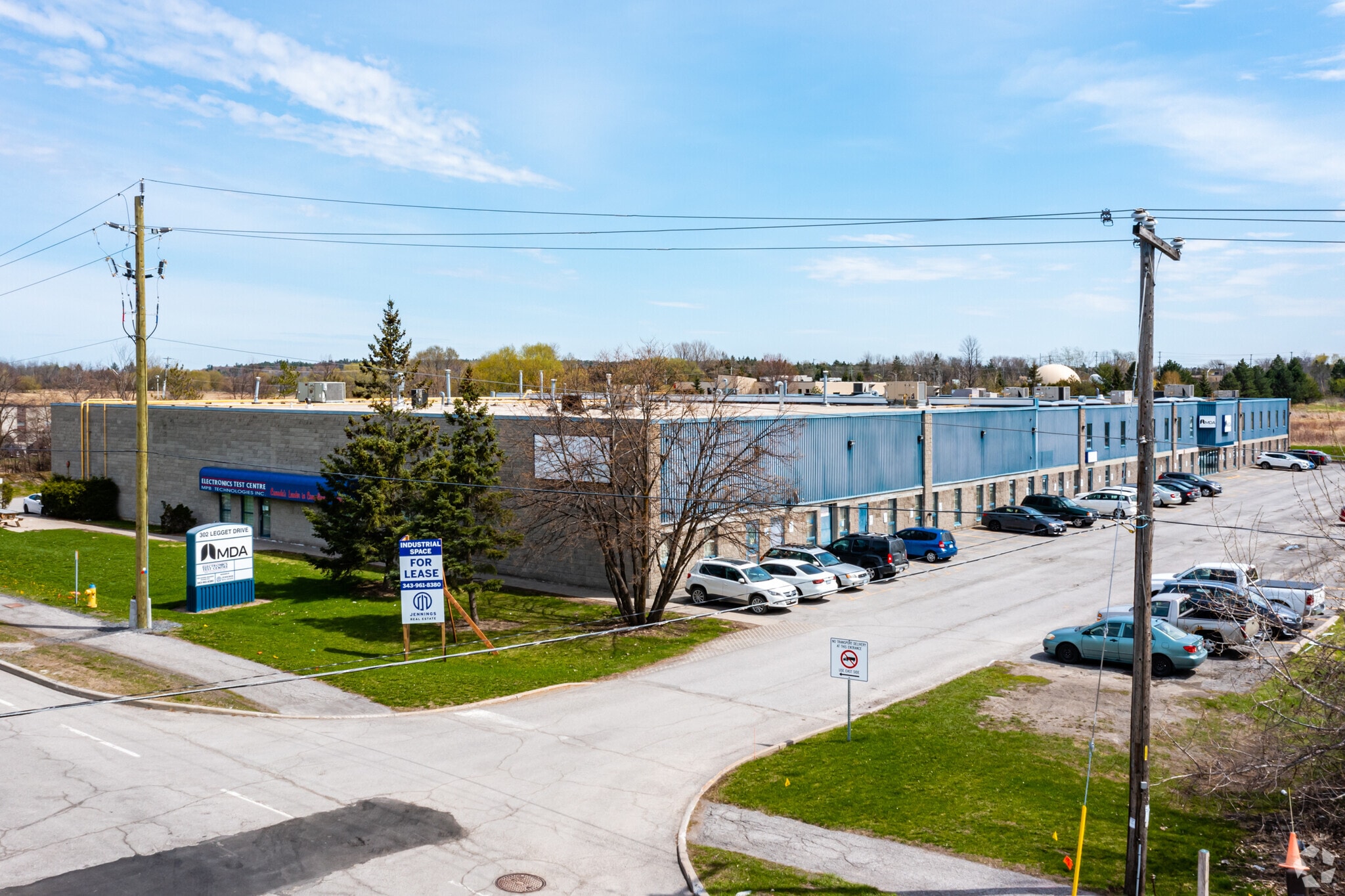 302 Legget Dr, Ottawa, ON à louer Photo principale- Image 1 de 8