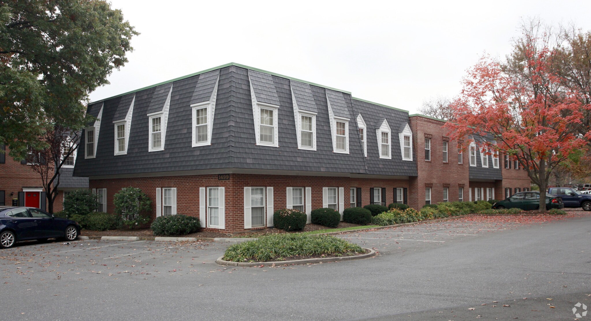 1499 Chain Bridge Rd, McLean, VA à louer Photo du bâtiment- Image 1 de 3