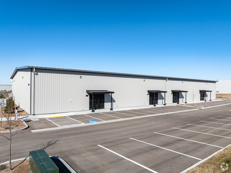 5211 Modern Ln, Caldwell, ID for lease - Primary Photo - Image 1 of 5