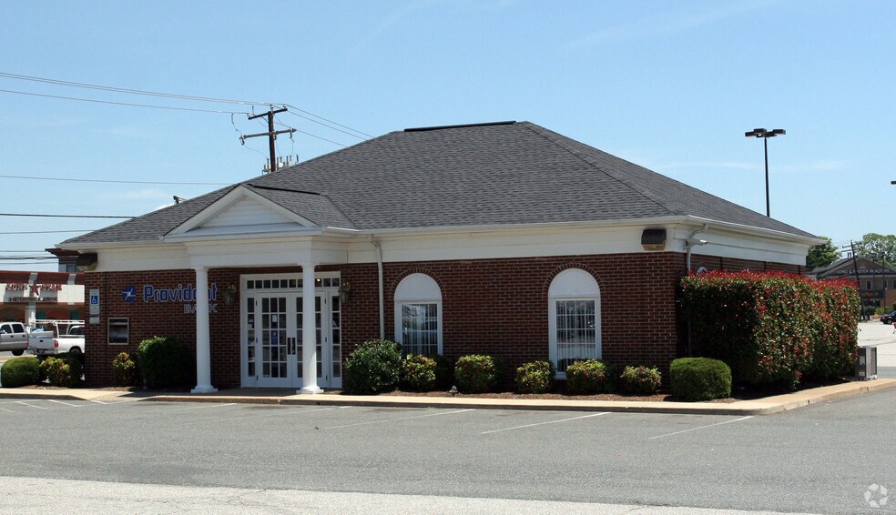 2062 Plank Rd, Fredericksburg, VA à vendre - Photo du bâtiment - Image 3 de 6